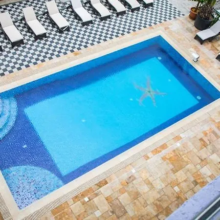 Almar - Pool And Side Appartement Năvodari